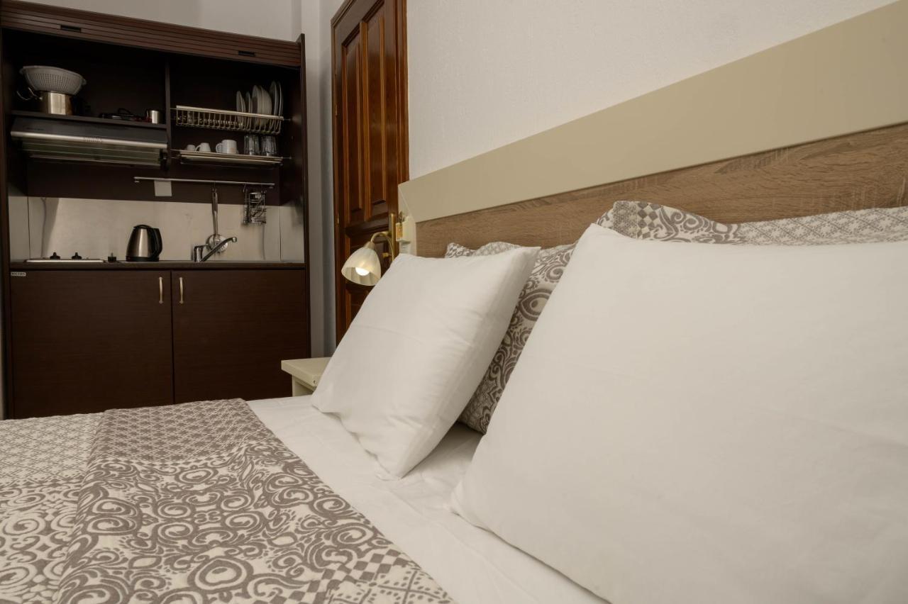 Pension Stelios Ouranoupoli Exteriör bild