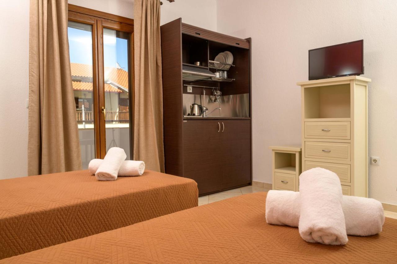Pension Stelios Ouranoupoli Exteriör bild